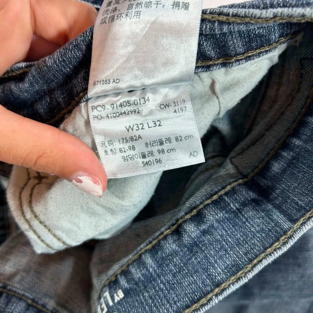 Signature by Levi Strauss signature by